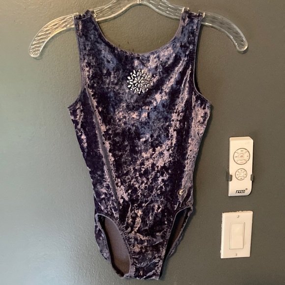 Beautiful Crushed Velvet Lavender Body Suit. - Picture 1 of 4